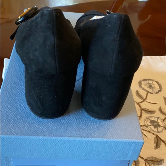 Prada black suede heels in size EU 40 US 10 NEW - Picture 7 of 12
